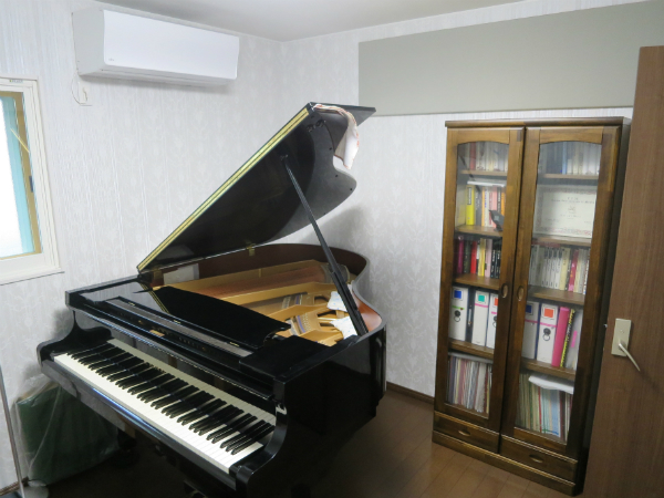 兵庫県尼崎市の大阪音大大学院ピアノ講師 原真由美様