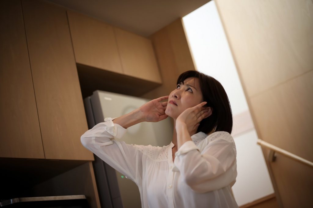 騒音トラブルを防止するには防音工事が有効？そもそも人が不快に感じる騒音に基準はあるの？