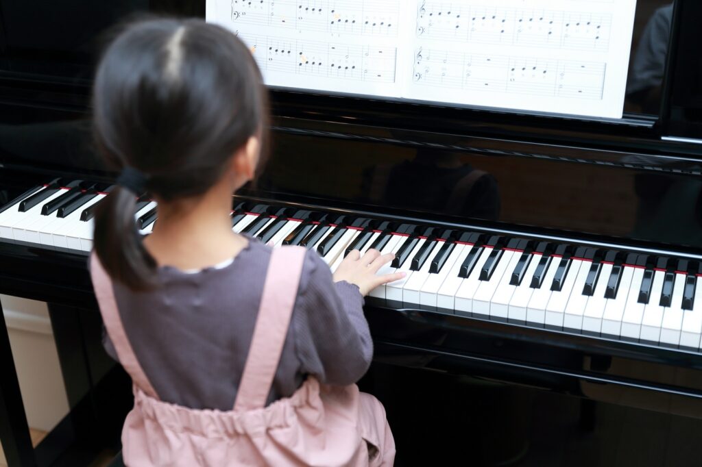 ピアノ演奏による騒音トラブルは、間違った認識が原因かも！ピアノに関する勘違いと防音対策